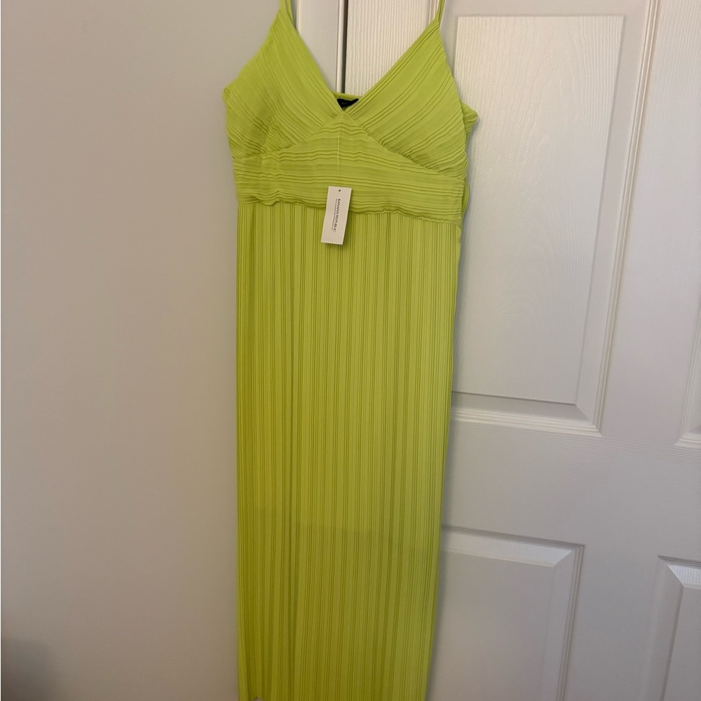 Banana Republic Vibrant Green Pleated Midi Dress